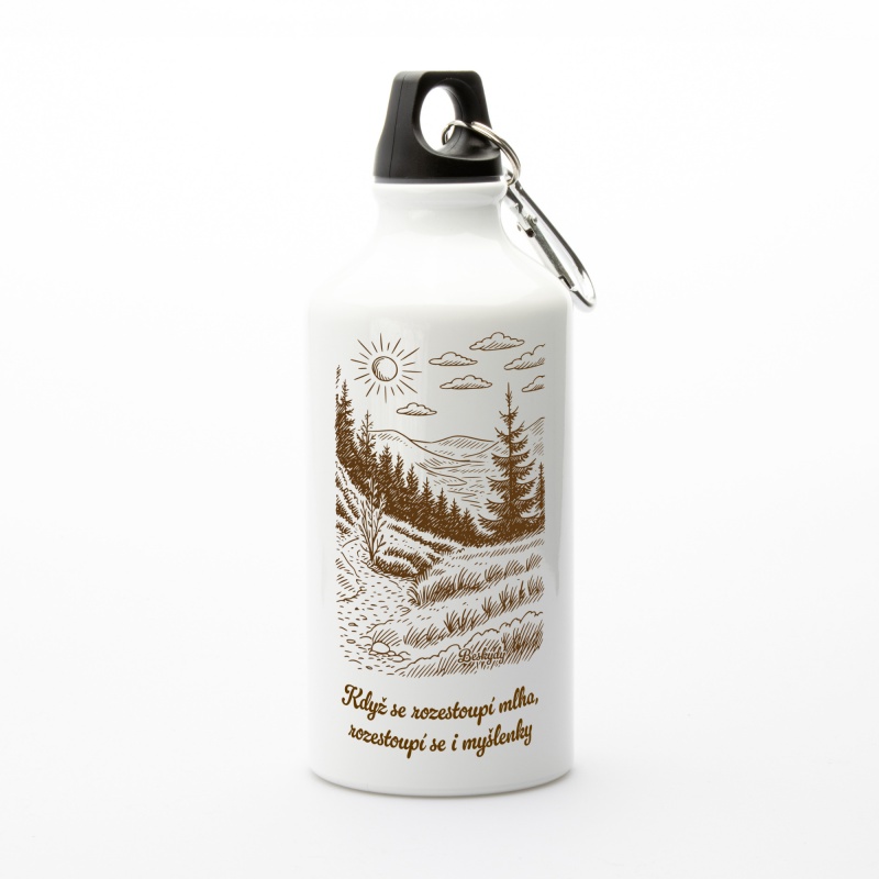 Sportovní láhev Beskydy s mlhou u nohou – horská ilustrace | Beeskyd